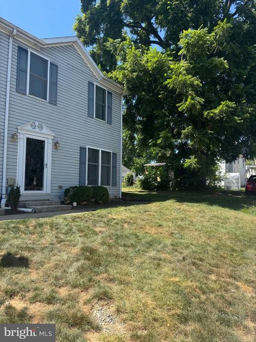 unit-5-1102 Market St, New Cumberland, PA, 17070-1677 | Card Image