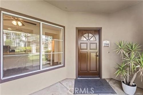 1304-2960 Champion Way, Tustin, CA, 92782-1215 | Card Image