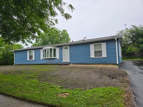 379 Devonshire Ln, Park City, IL, 60085-4725 | Card Image