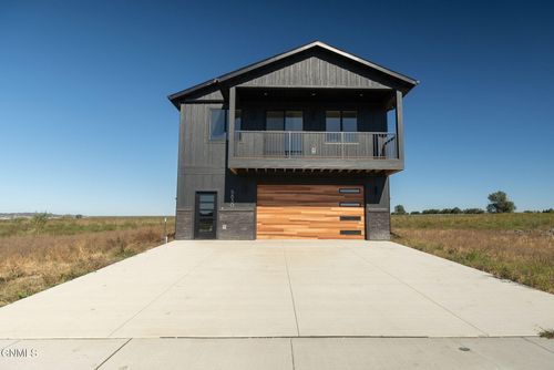 5830 28th Ave Se, Lincoln, ND, 58504 | Card Image