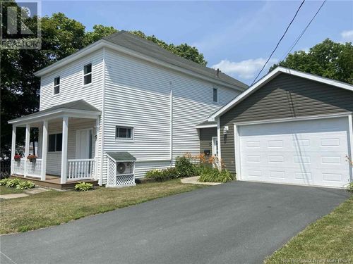43 Princess St, Miramichi, NB, E1N2K4 | Card Image