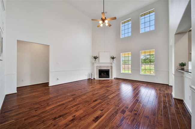 10802 Lake Raven Ct, House other with 4 bedrooms, 4 bathrooms and 2 parking in Cypress TX | Image 9