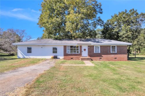 117 Walnut St, Central, SC, 29630-9303 | Card Image