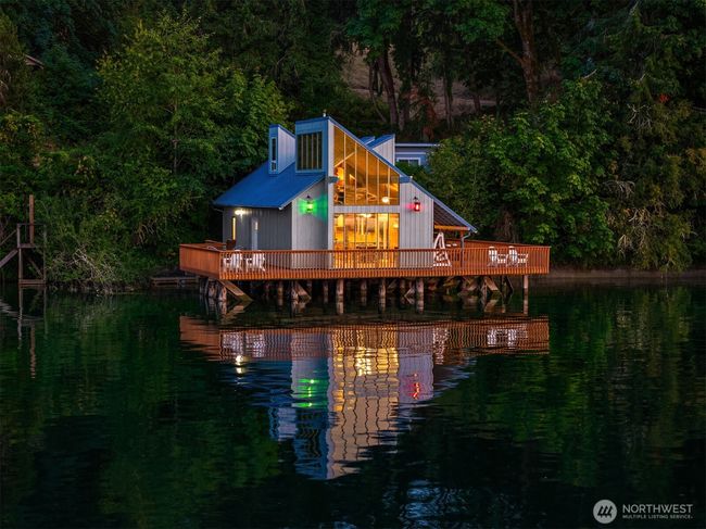 11901 Larson Rd, House other with 1 bedrooms, 1 bathrooms and null parking in Anderson Island WA | Image 4
