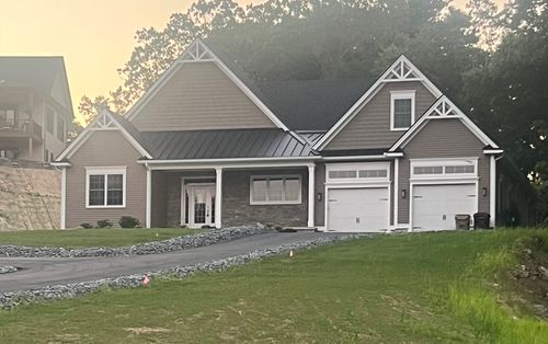 319 Ventura St, Ludlow, MA, 01056-3353 | Card Image