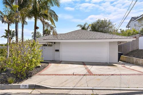 710 Avenida Columbo, San Clemente, CA, 92672 | Card Image