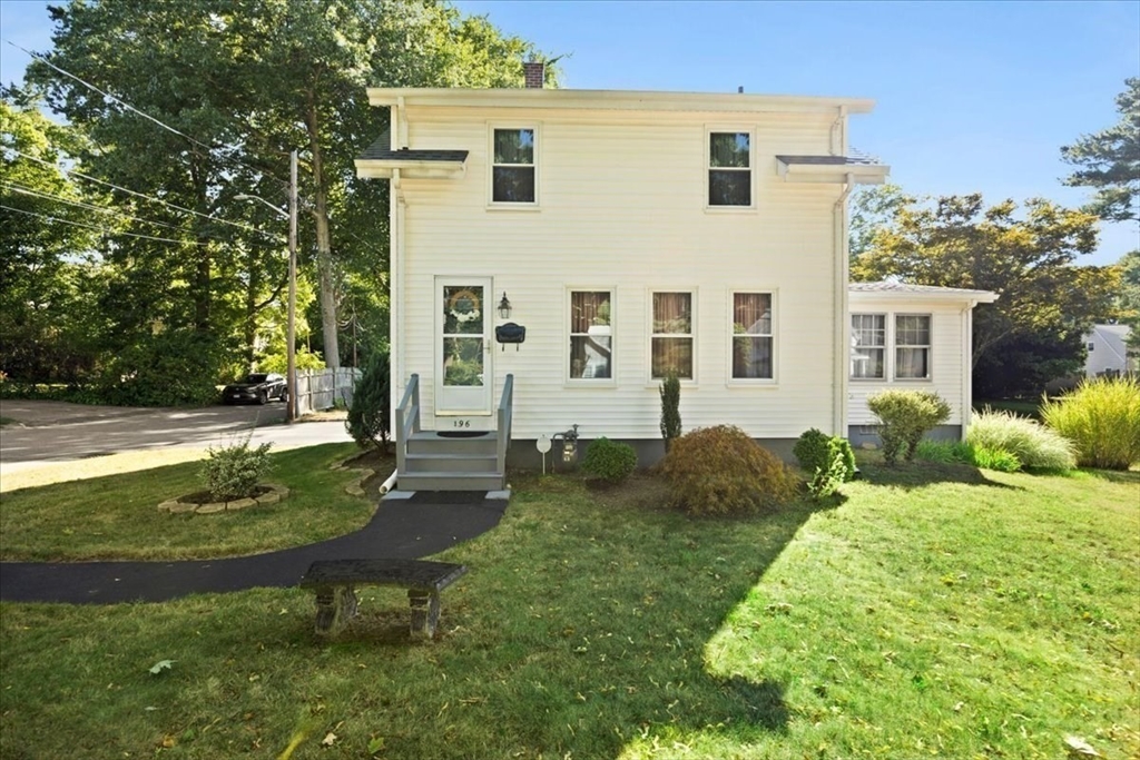 Pearl St, Brockton, MA 02301
