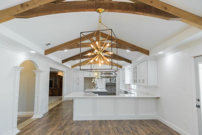 1308 W 24 Th St, House other with 4 bedrooms, 3 bathrooms and null parking in Plainview TX | Image 16