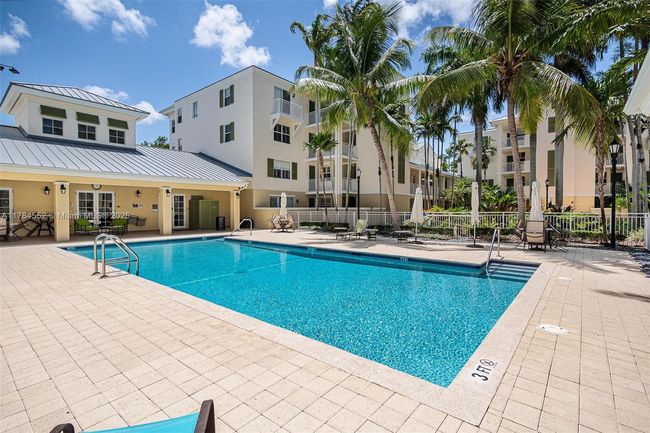 300 - 7598 Sw 102 Nd St, Condo with 3 bedrooms, 3 bathrooms and null parking in Pinecrest FL | Image 24