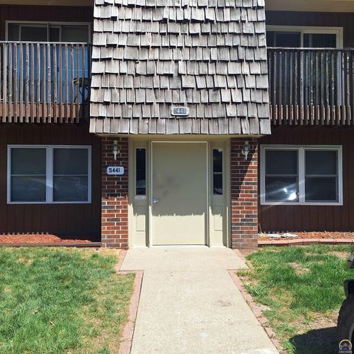 unit-1-5441 Sw 12th Ter, Topeka, KS, 66604-2340 | Card Image