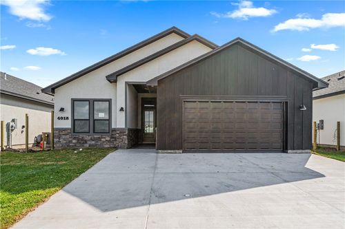 4018 Talbot Dr, Corpus Christi, TX, 78414-1354 | Card Image