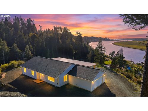 88362 Pederson Dr, Bandon, OR, 97411-6371 | Card Image