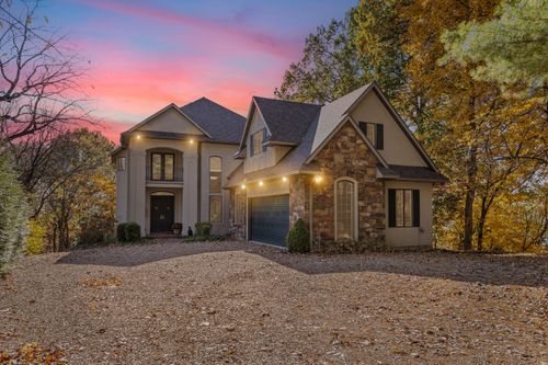 9290 W Terrapin Hills Rd, Columbia, MO, 65203-9683 | Card Image