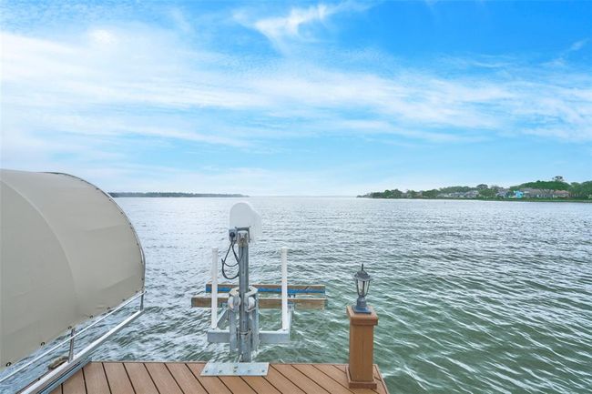 Jet Ski Lift for Direct Access to Lake. | Image 32