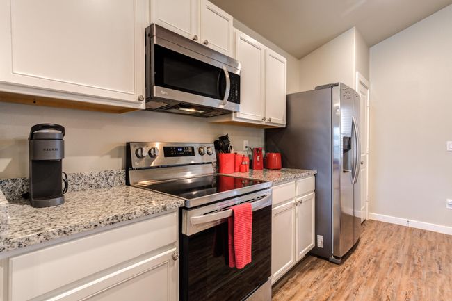 404 E 31 St St, House other with 3 bedrooms, 2 bathrooms and null parking in Wolfforth TX | Image 13