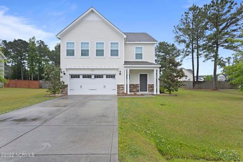 305 Vilas Way S, Jacksonville, NC, 28546-6244 | Card Image