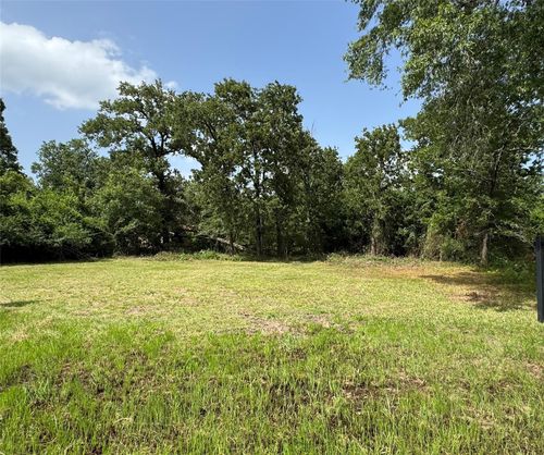 23 Deep Woods Ln, Livingston, TX, 77351 | Card Image