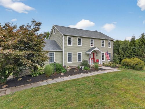 214 Dubois Rd, New Paltz, NY, 12561-3821 | Card Image