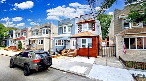 7523 60th Place, New York, NY, 11385 | Card Image