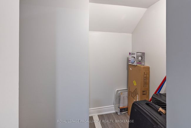 167 Braemar Rd, House other with 6 bedrooms, 3 bathrooms and 3 parking in Kingston ON | Image 46