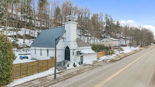 2476 Old Montreal Rd, Cumberland, ON, K4C1G6 | Card Image