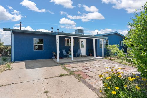 870 Camino Consuelo, Santa Fe, NM, 87507-5067 | Card Image