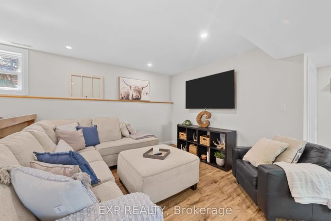 33202 Back St, House other with 3 bedrooms, 2 bathrooms and 4 parking in Iona Station ON | Image 18