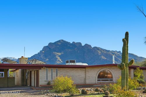 8682 N Morning View Drive, Tucson, AZ, 85704 | Card Image