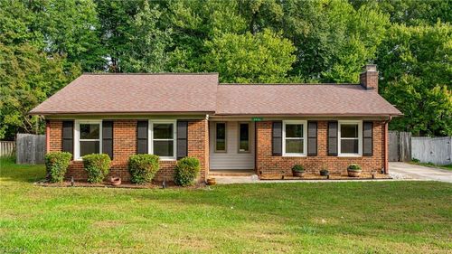 5002 Carolwood Dr, Greensboro, NC, 27407-2830 | Card Image
