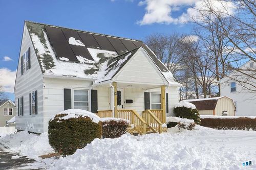 13 Benjamin St, Bristol, CT, 06010-6402 | Card Image