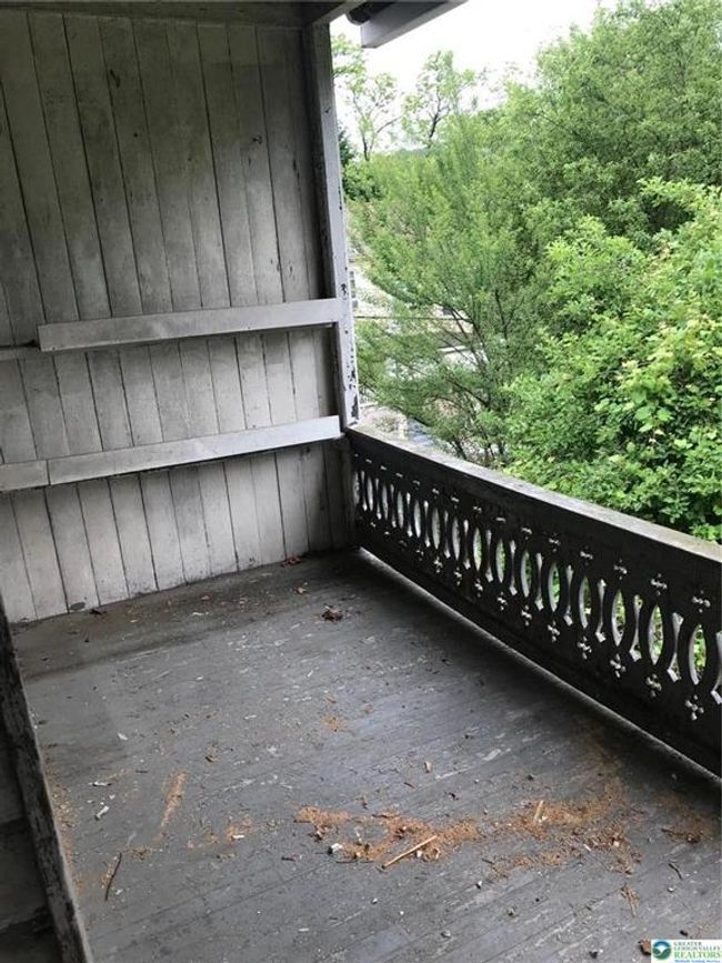 305 E Union St, Home with 0 bedrooms, 0 bathrooms and null parking in Tamaqua PA | Image 12