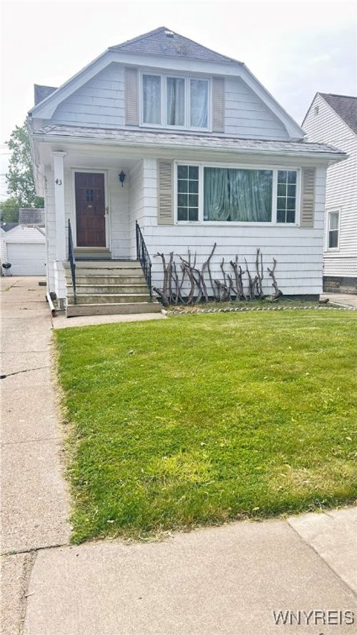 43 Whitehall Ave, Buffalo, NY, 14220-2724 | Card Image