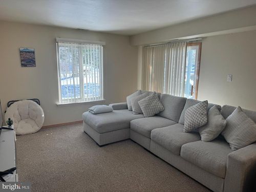 6 Northrup Dr, Brick, NJ, 08724-2020 | Card Image