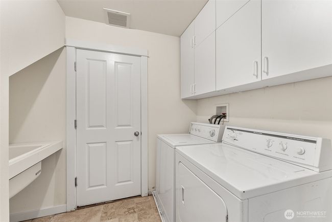 9811 Glacis Dr Ne, House other with 2 bedrooms, 3 bathrooms and 2 parking in Olympia WA | Image 20