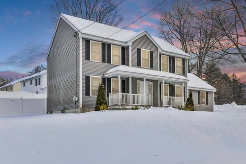 19 Cummings St, Hudson, NH, 03051-3611 | Card Image