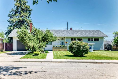 5608 Buckthorn Rd Nw, Calgary, AB, T2K2Y5 | Card Image