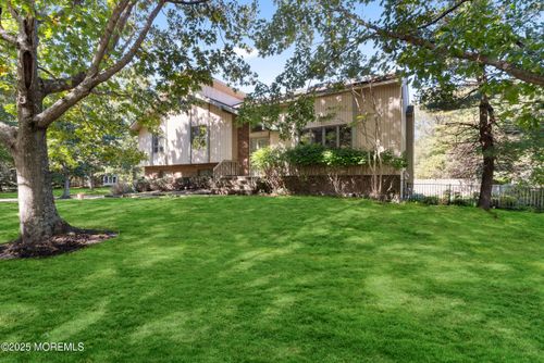 10 Oak Tree Ln, Ocean, NJ, 07712-3487 | Card Image