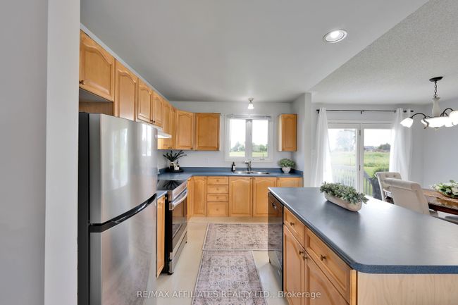 5210 Meadowland Dr, House other with 3 bedrooms, 3 bathrooms and 6 parking in Cardinal ON | Image 23