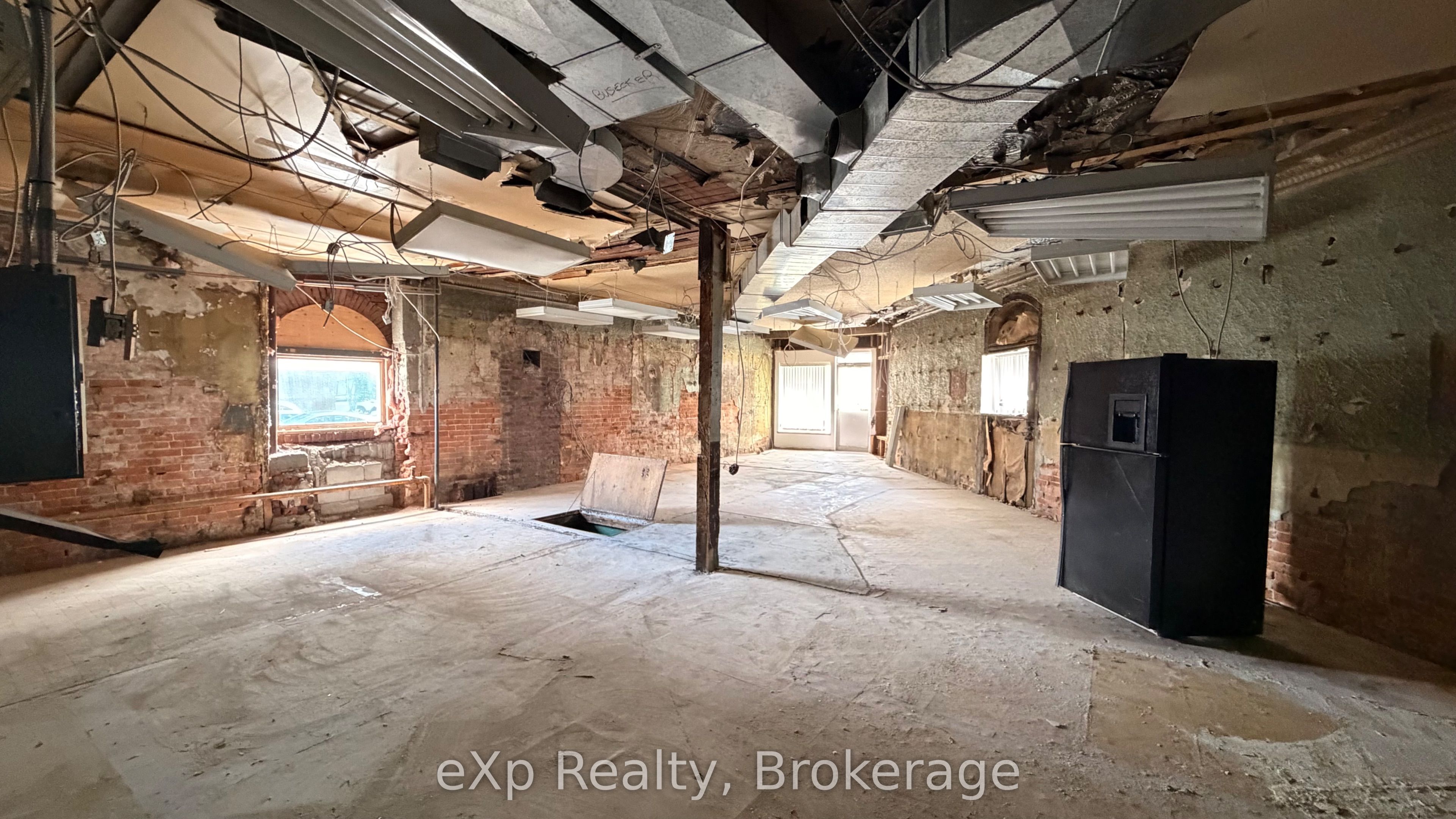 Commercial Lease in Quinte West 5