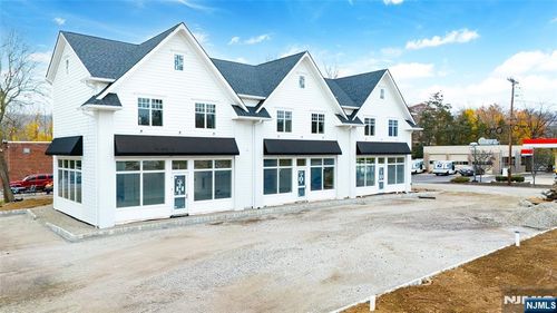 445 Ramapo Valley Rd, Oakland, NJ, 07436-3417 | Card Image