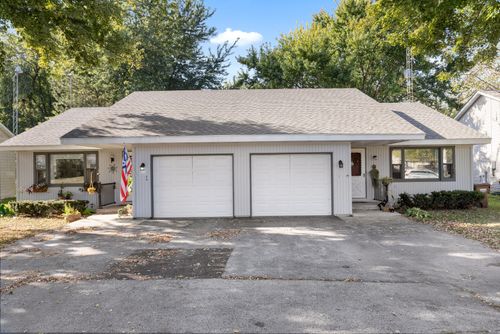 109-111 W Edson St, Poplar Grove, IL, 61065 | Card Image