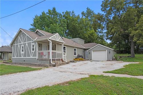 203 S Washington St, Freeman, MO, 64746-9778 | Card Image