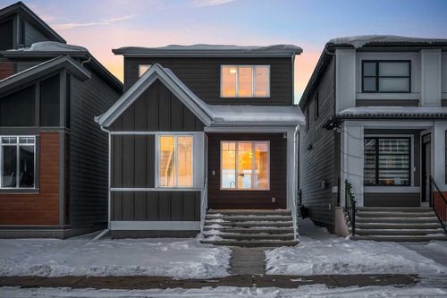 94 Royston Park Nw, Calgary, AB, T3L0M4 | Card Image