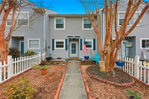 2104 Victoria Ct, Carrollton, VA, 23314-9729 | Card Image