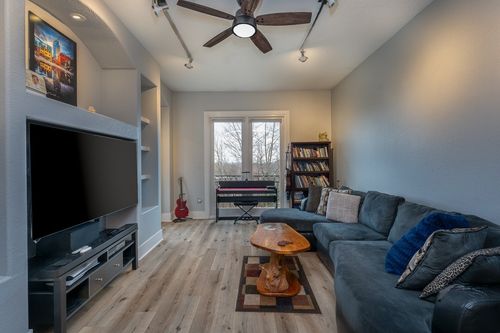 449-2600 Hillsboro Pike, Nashville, TN, 37212-5631 | Card Image