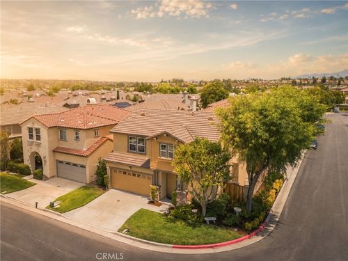 31598 Six Rivers Ct, Temecula, CA, 92592-2888 | Card Image