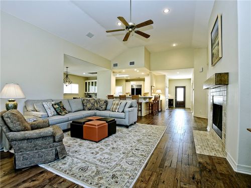 2300 Founders Cir, Spicewood, TX, 78669-3033 | Card Image