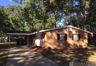 10945 Red Oak Dr, House other with 3 bedrooms, 2 bathrooms and null parking in Baton Rouge LA | Image 1