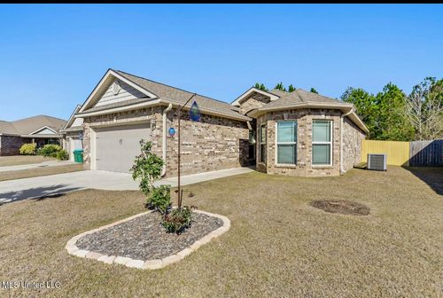 145 Clear Springs Cir, Ocean Springs, MS, 39564-5741 | Card Image