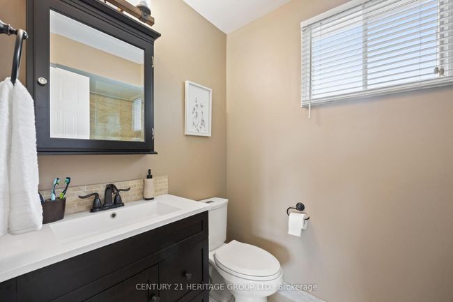 36 Laverock St, House other with 4 bedrooms, 3 bathrooms and 4 parking in Tottenham ON | Image 21